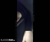 Karlee Grey saborea la polla de Dredd