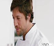 Elsa Jean degusta la polla del chef