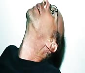 Tetona zorra se abre de piernas