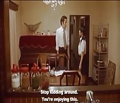 Chicas japonesas tocándose sus coños mojaditos